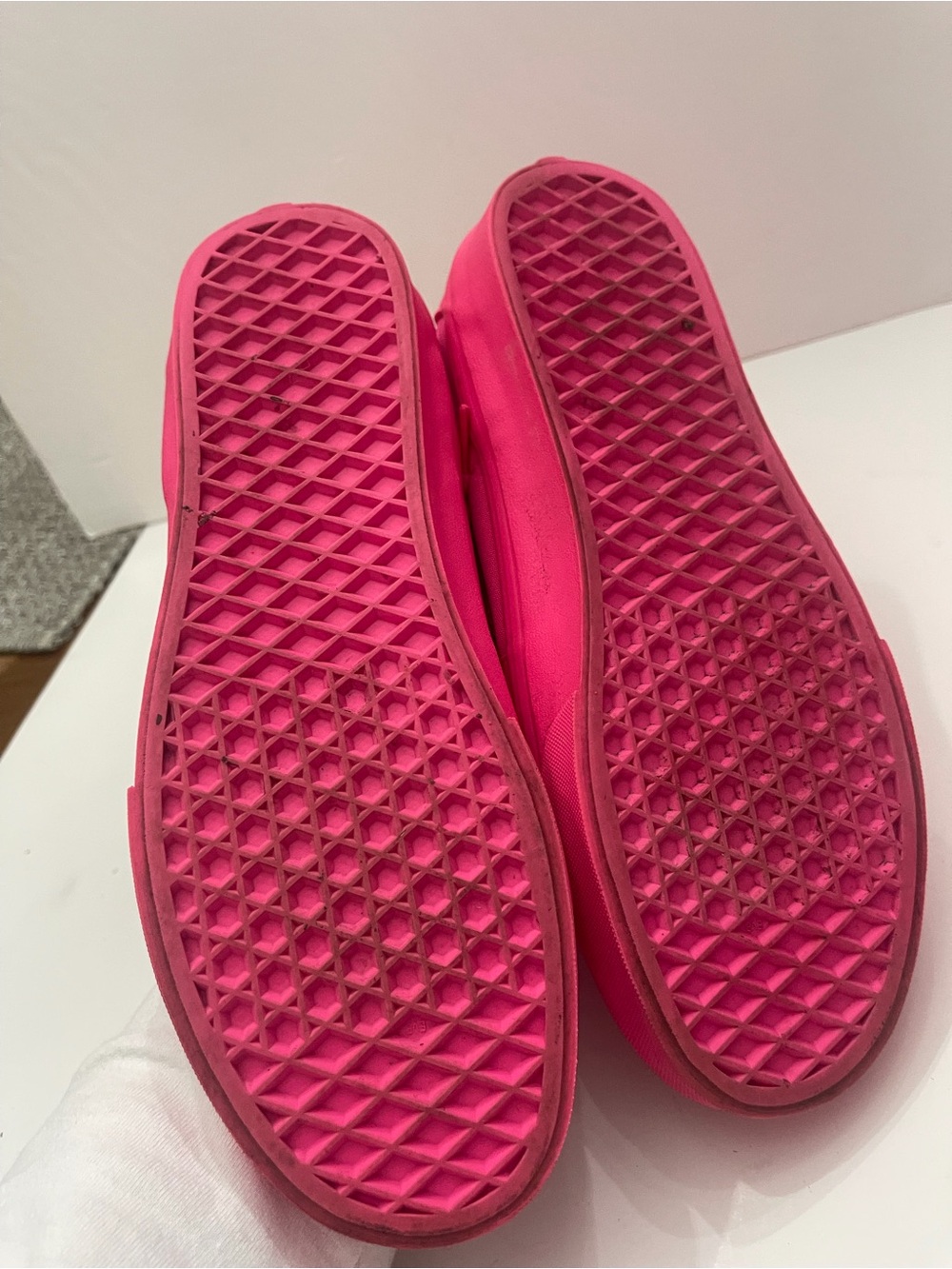Vans Sk8-Hi Kids US Size 8 W Size M 6.5 Hi Top NEON PINK Skate Shoes Sneakers - Picture 7 of 8